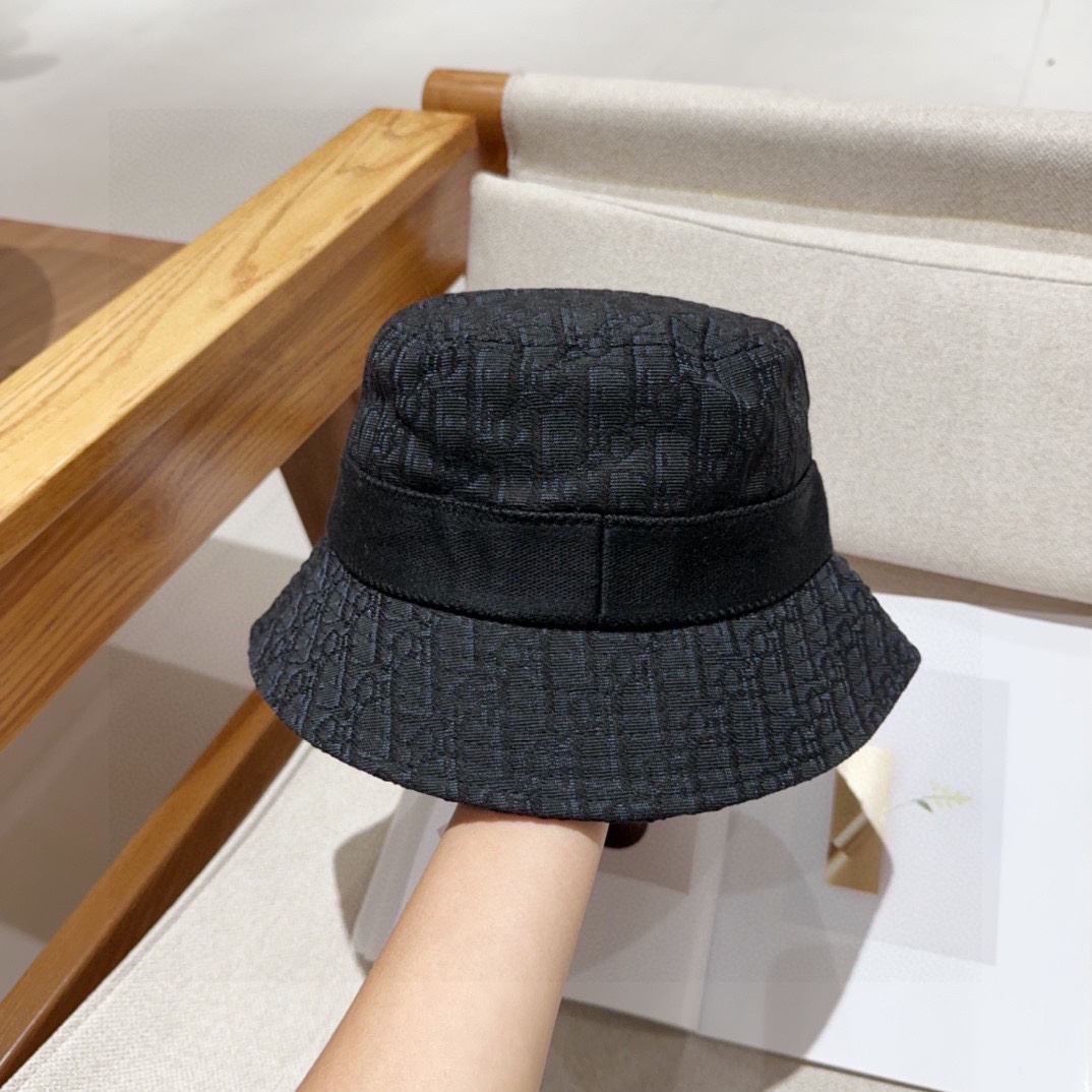 Christian Dior Caps